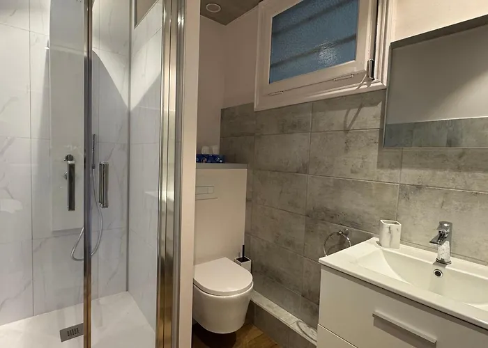 Renovation 2025 : T1 Bis Dans Ancien Palace Art Deco, Animaux Admis - Fr-1-555-112 Apartment *